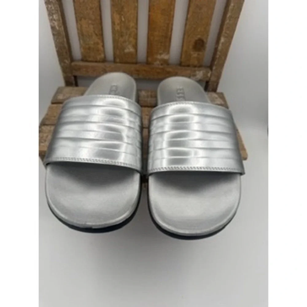 Adidas Adilette Comfort Slides Mens 9 Silver Excellent Metallic Sandals FW7683